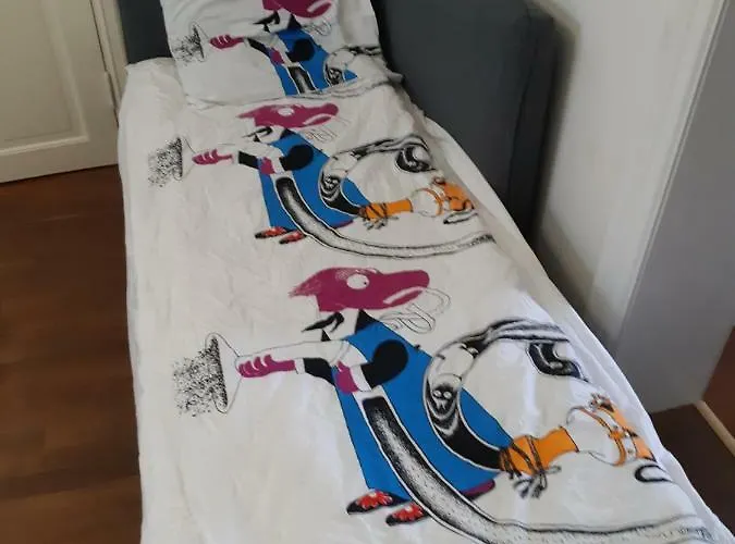 Moderni Asunto Vanhassa Talossa - Modern At The Heart Of شقة